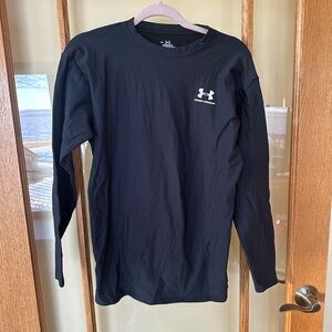 Under Armour Black Long Sleeve Crew Shirt